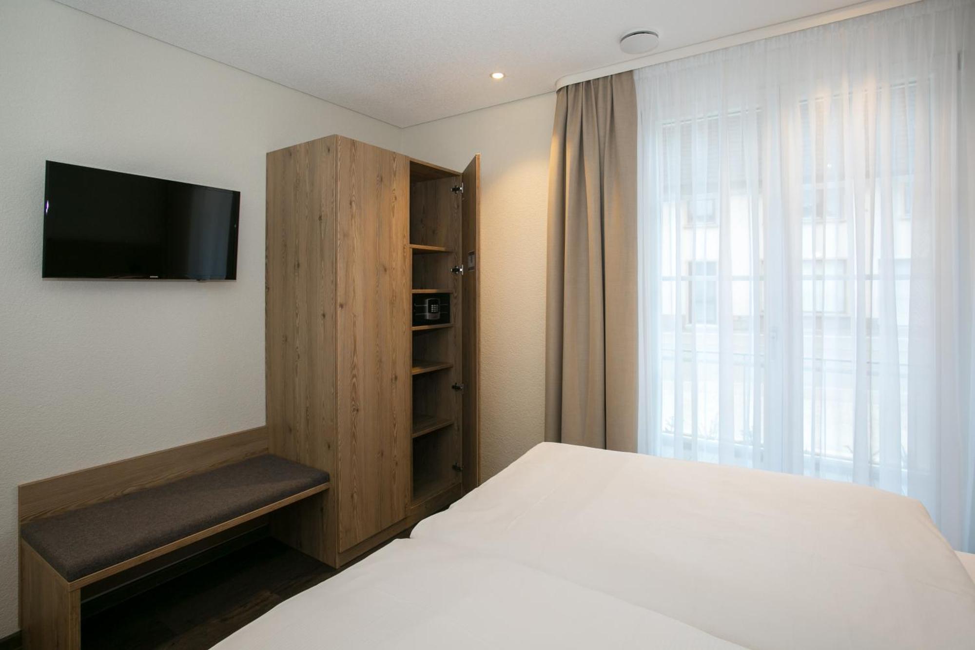 Hotel-Gasthaus Engel Luttingen Лауфенбурґ Номер фото