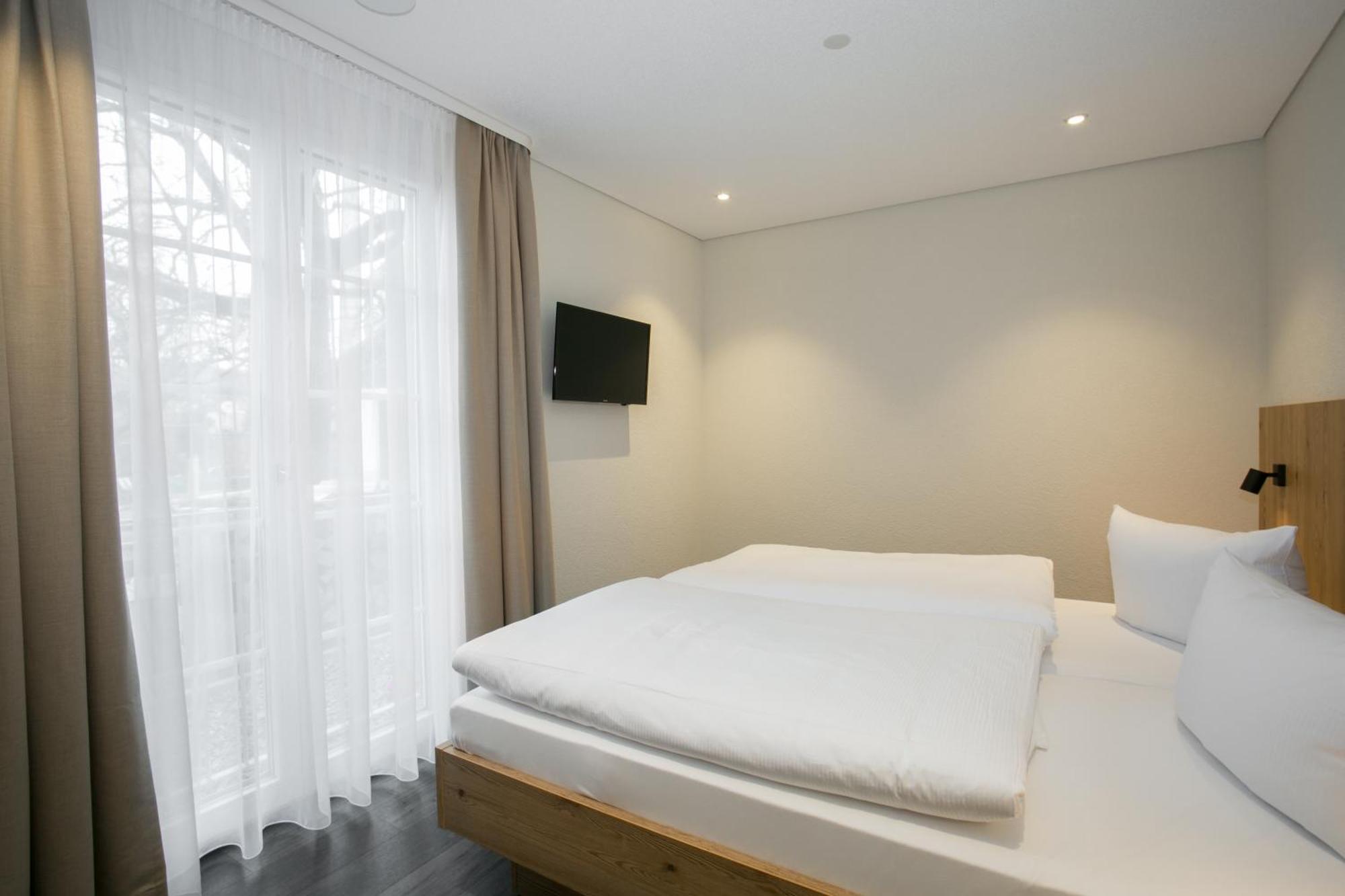 Hotel-Gasthaus Engel Luttingen Лауфенбурґ Номер фото