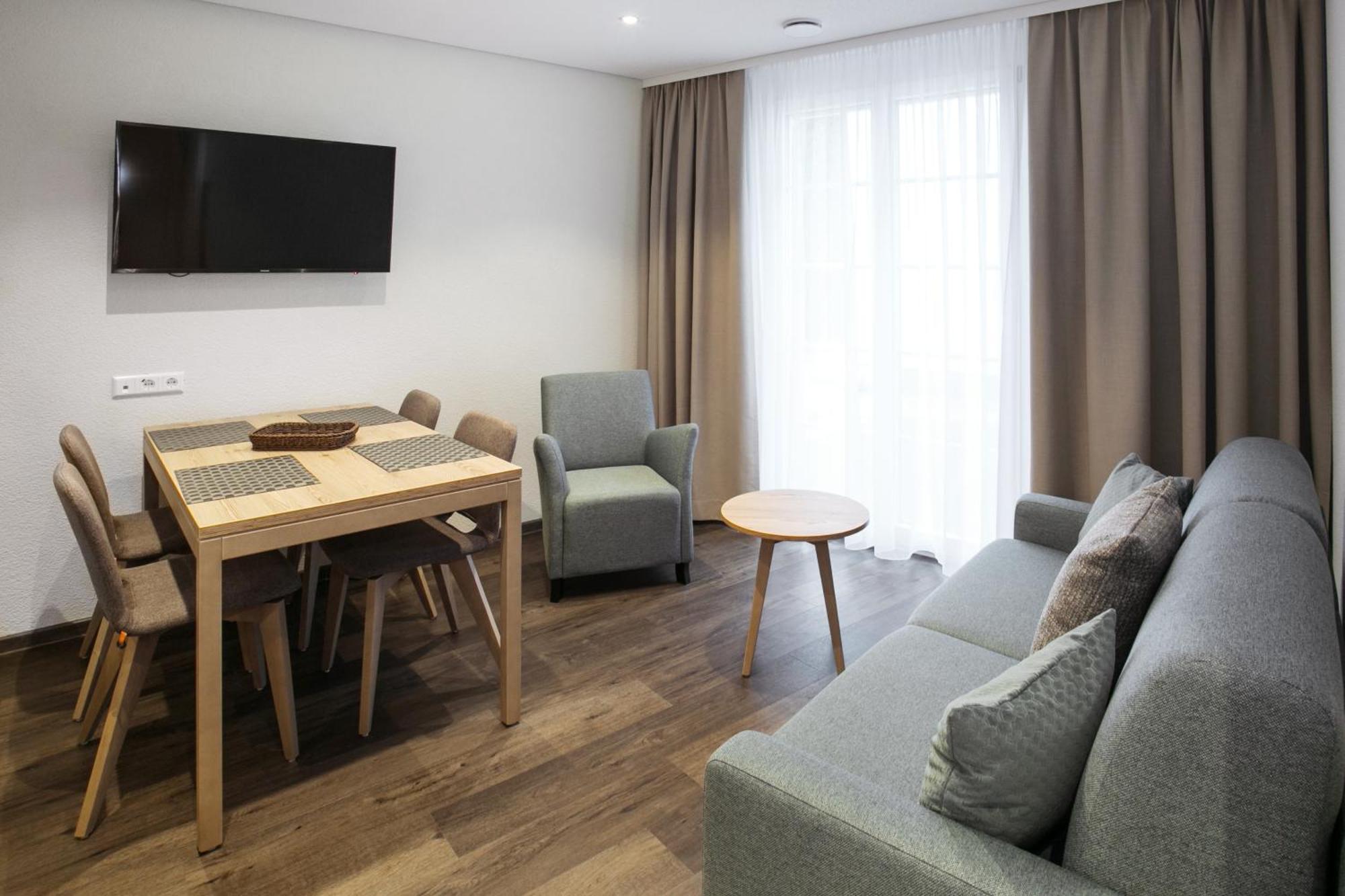 Hotel-Gasthaus Engel Luttingen Лауфенбурґ Номер фото