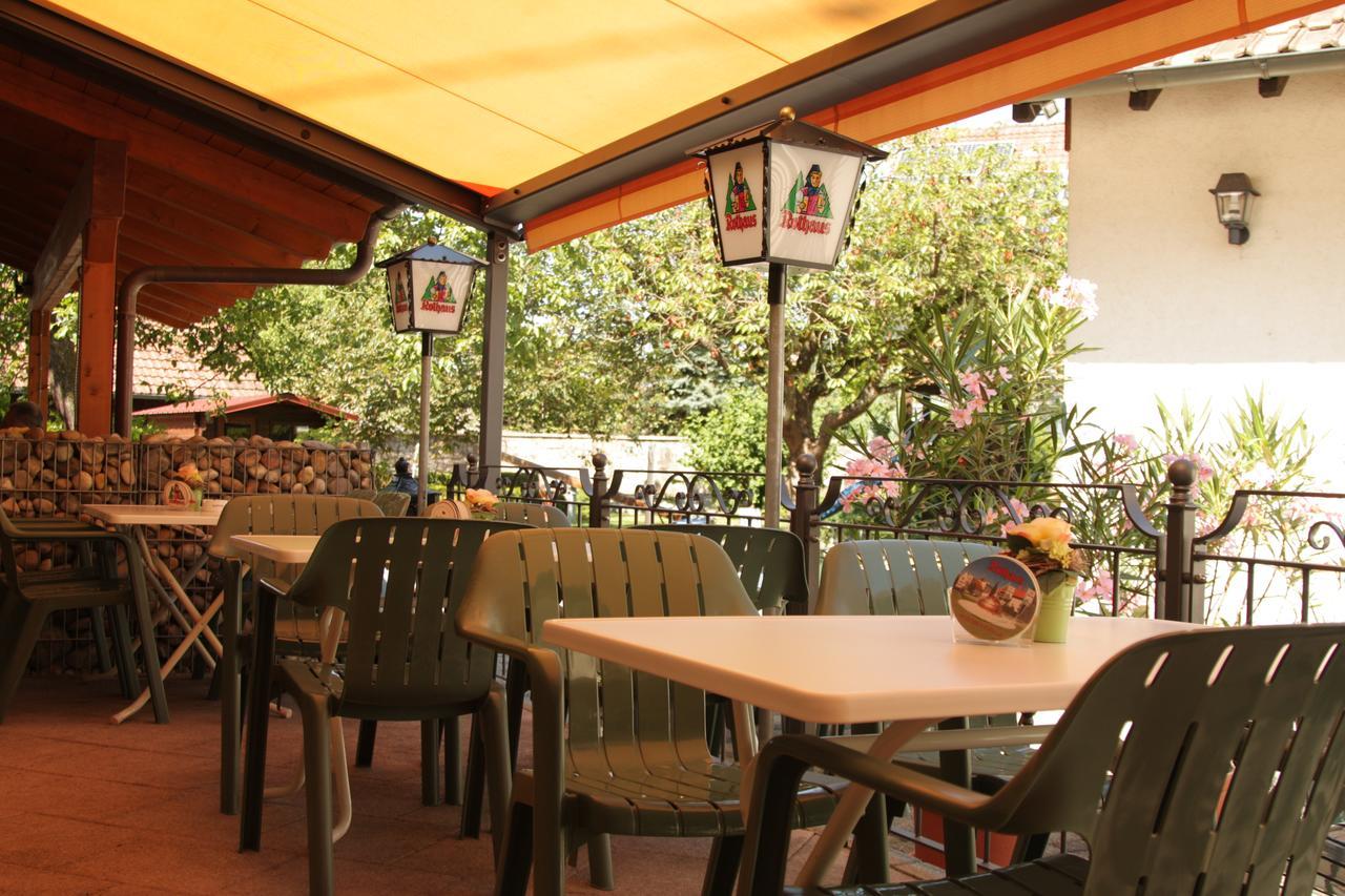 Hotel-Gasthaus Engel Luttingen Лауфенбурґ Екстер'єр фото
